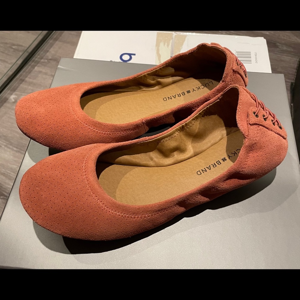 NEW - Lucky Ballet Flat